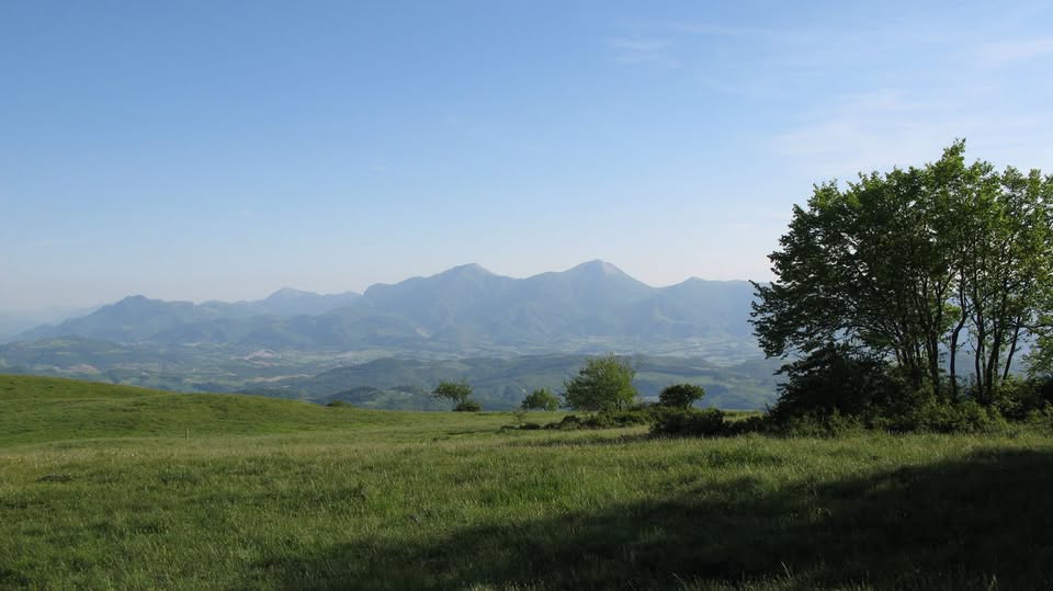 Pesaro Trekking - escursioni e sentieri della Provincia di Pesaro e Urbino