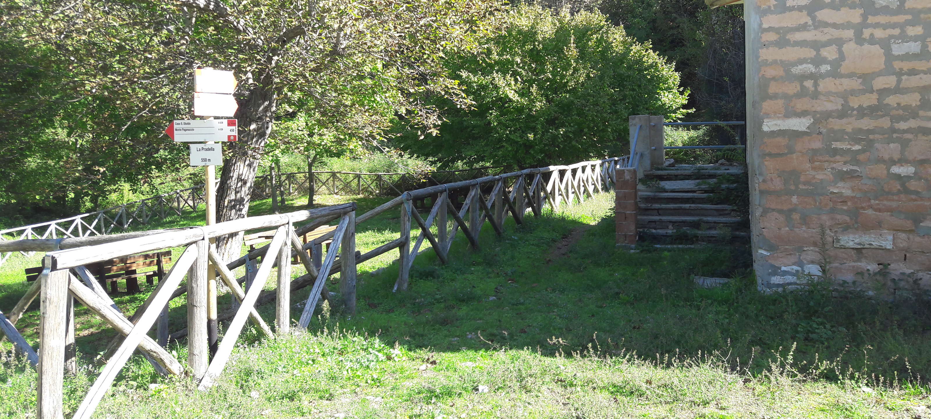 Gola del Furlo Sentiero 452 - immagine 1