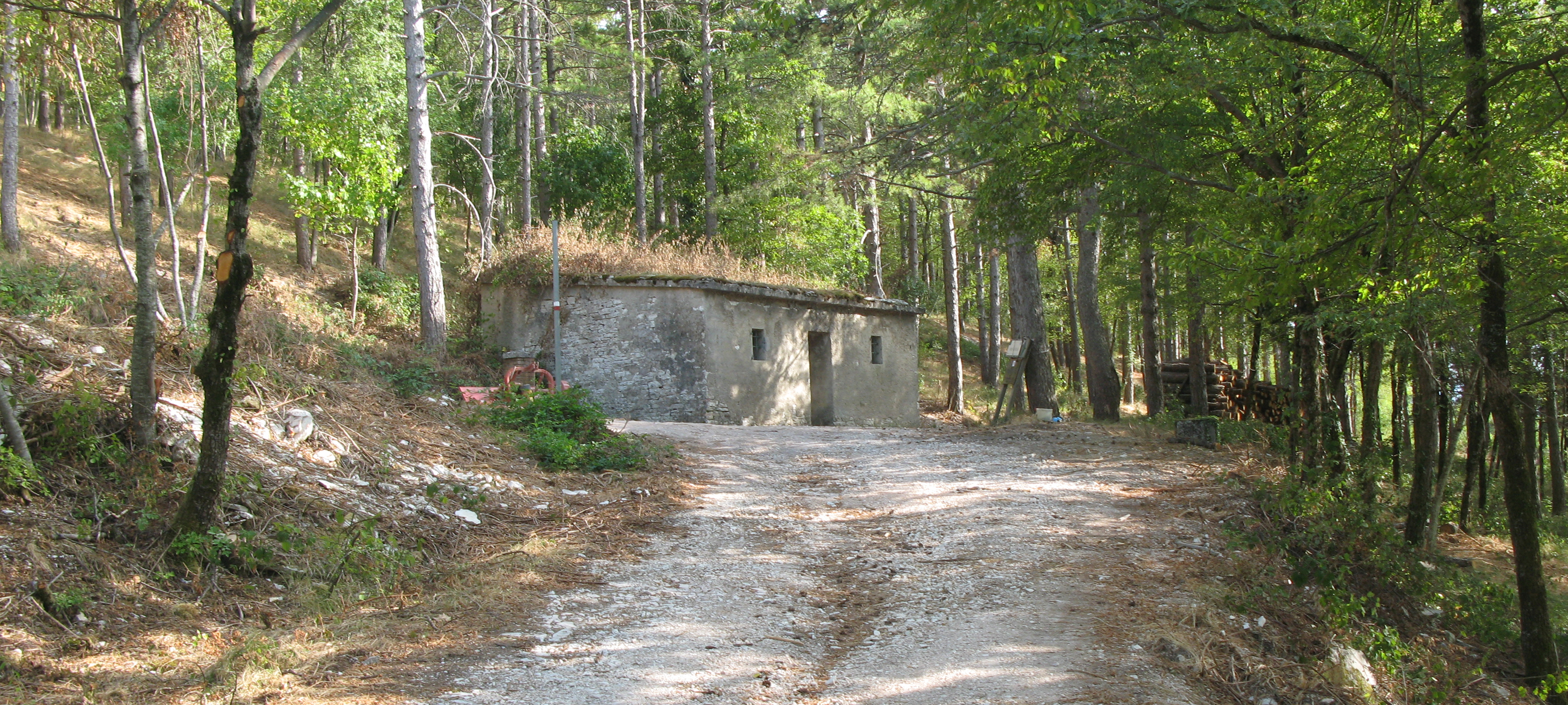 Monte di Montiego Sentiero 463 - immagine 9 (Capanna delle Guardie)