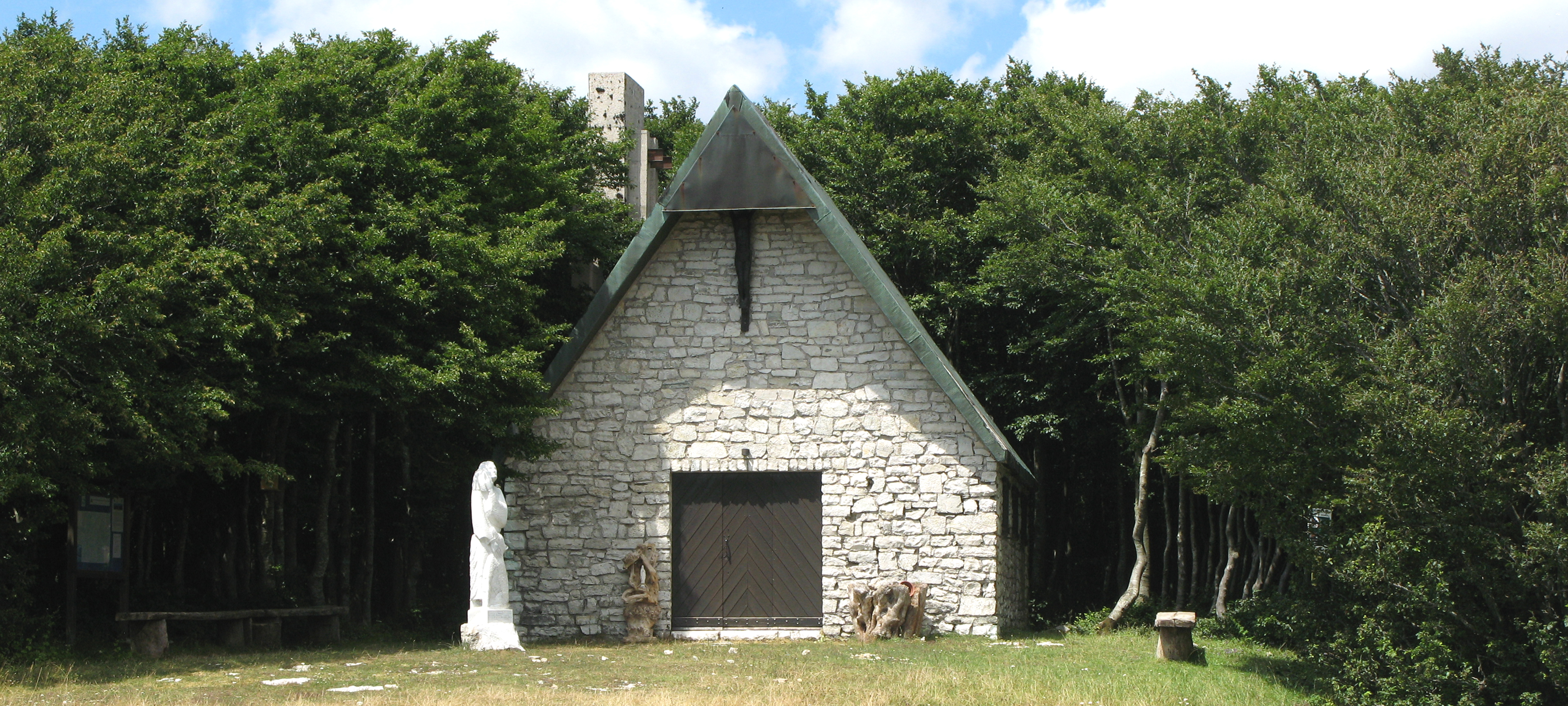 Monte Catria Sentiero 64 - immagine 10 (Chiesa di San Pier Damiani)
