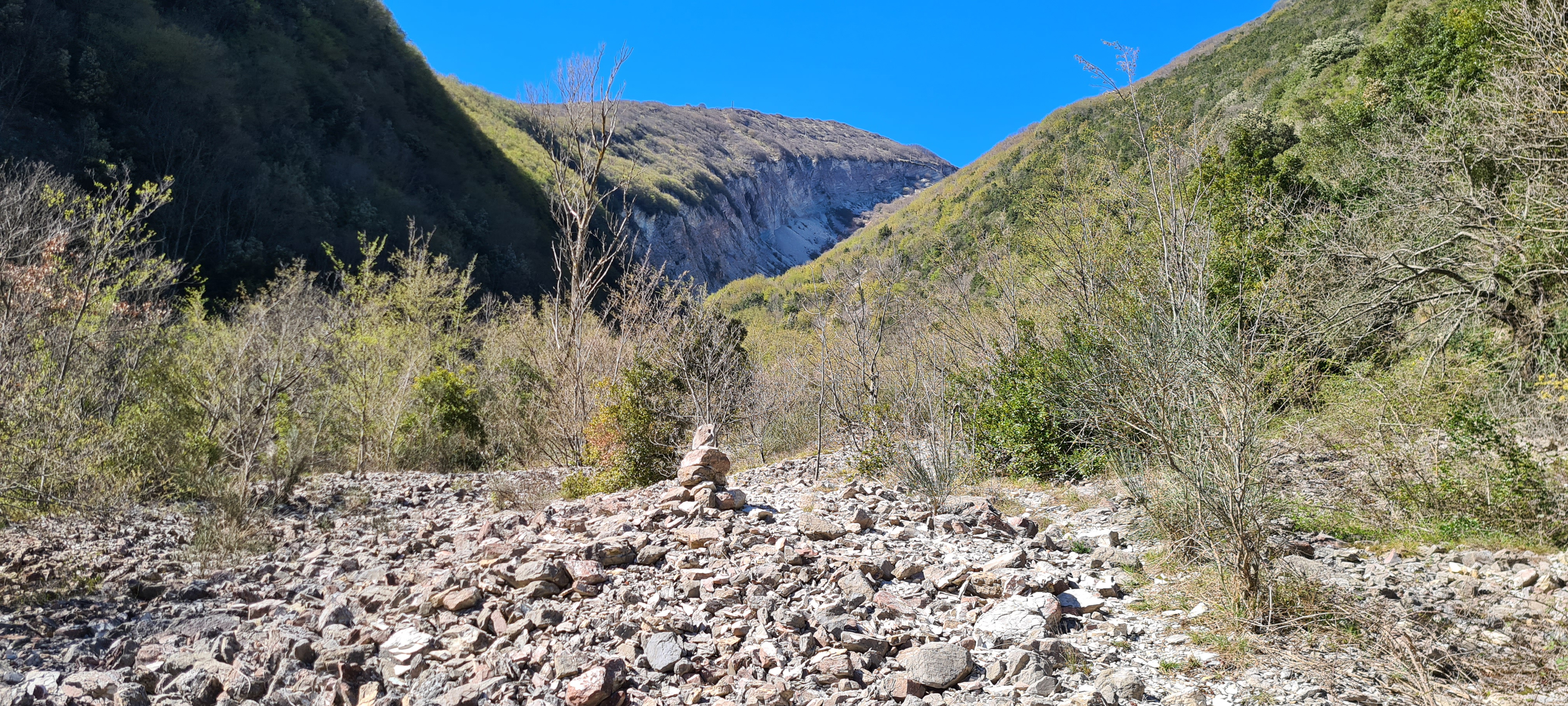 Monte Petrano Sentiero 71 - immagine 3
