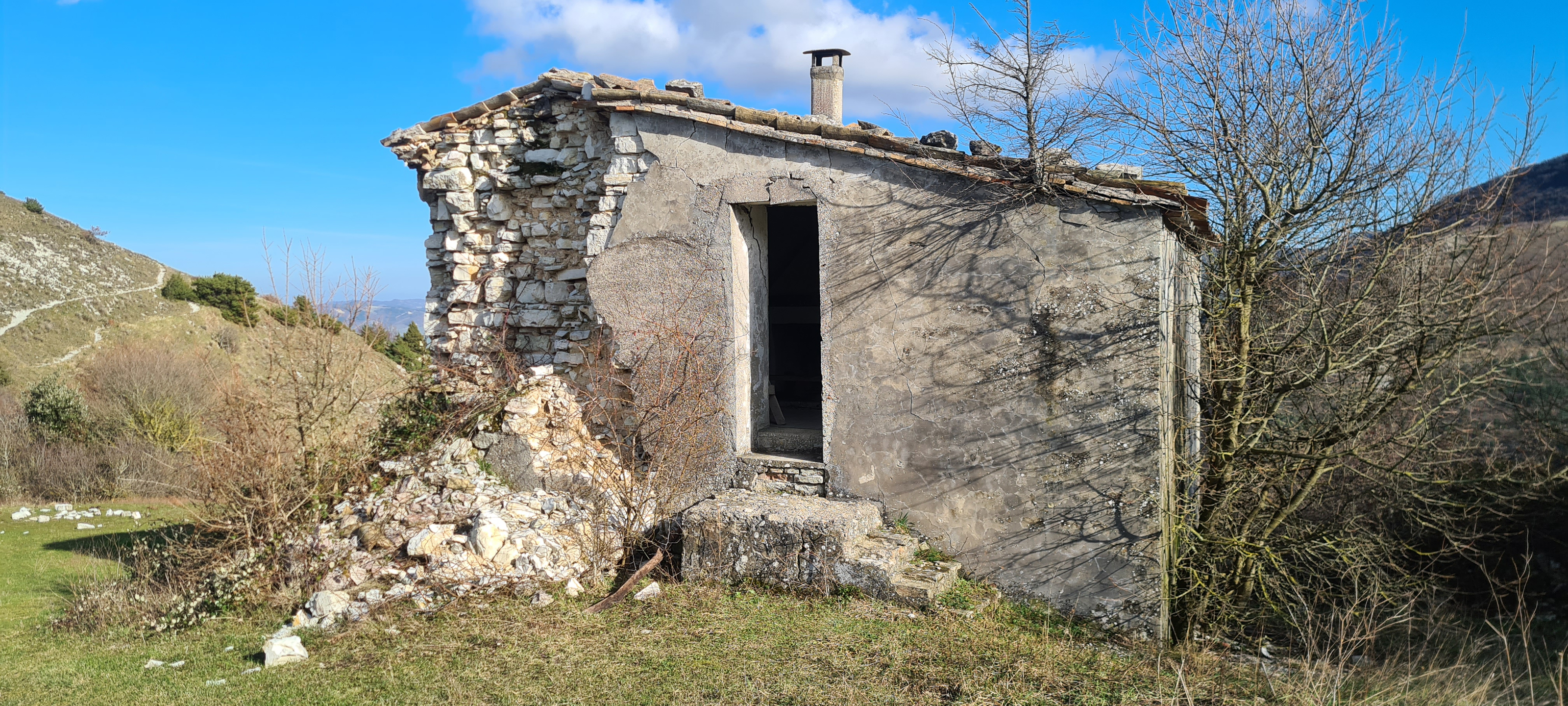 Monte Petrano Sentiero 74 - immagine 5 (Le Smirre)